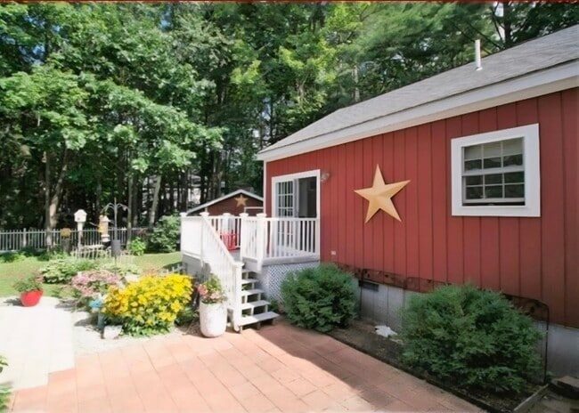 Building Photo - 15 Minuteman Dr Unit 1