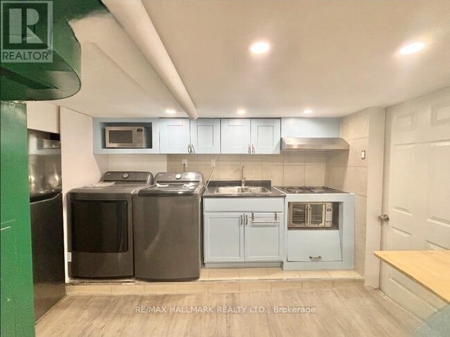 Photo - 21 Khedive Ave