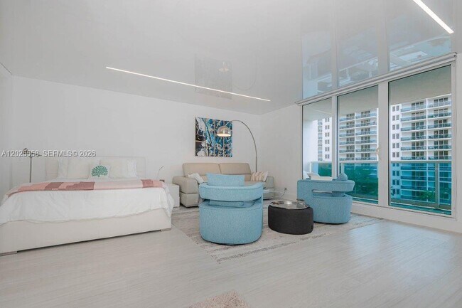 Photo - 2301 Collins Ave Unit 811