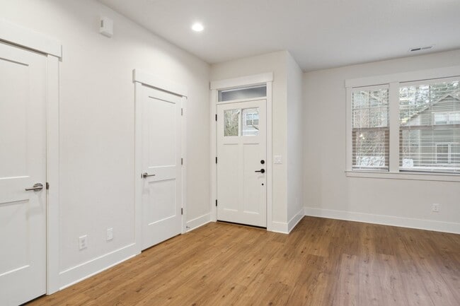 Photo - 9013 SW W Haven Dr