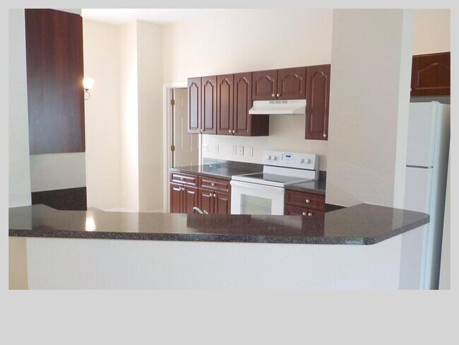 Photo - 512 NW Colonial St