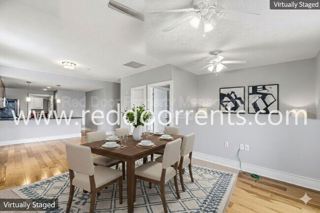 Photo - 802 N Meridian St Unidad 207