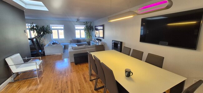 Photo - 2474 Rue Notre-Dame Unité Notre Dame