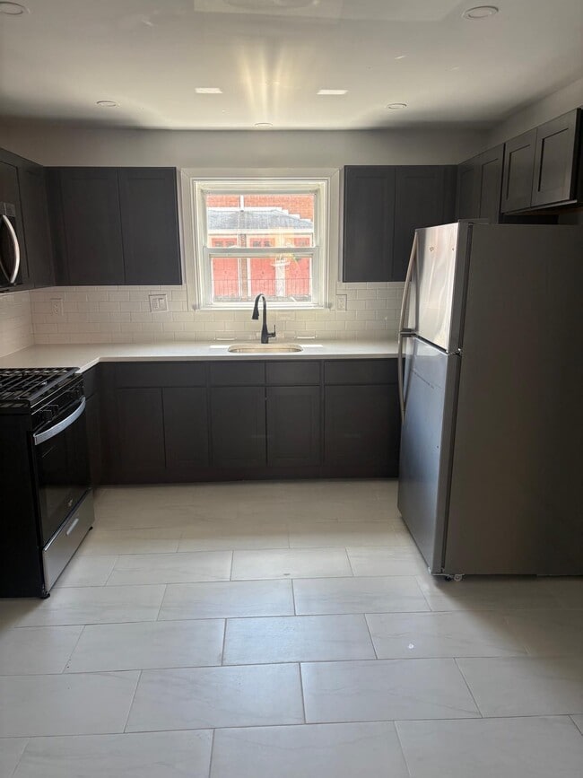 Photo - 400 Midland Ave