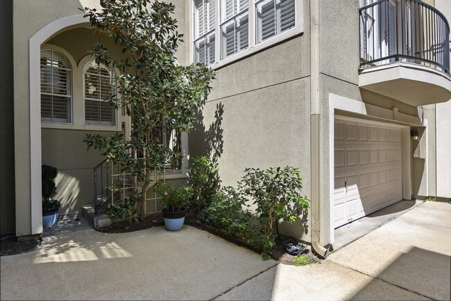 Photo - 3307 W Lamar St Unit B