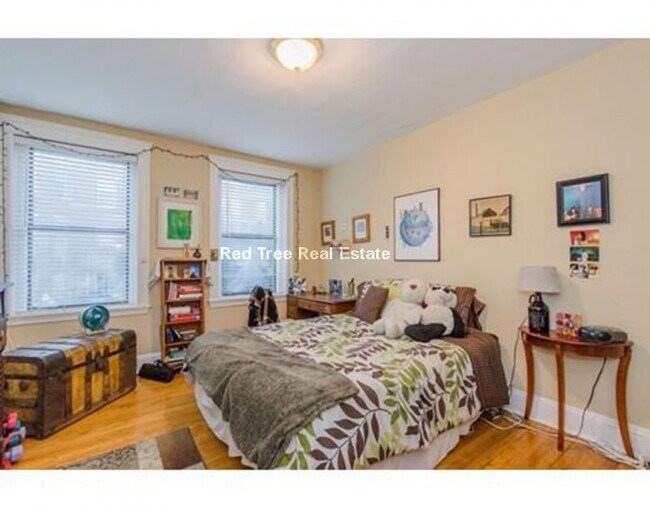Photo - 7 Lothian Rd Unit 3