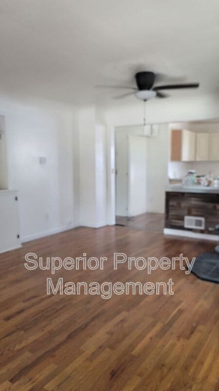 Photo - 102 A St