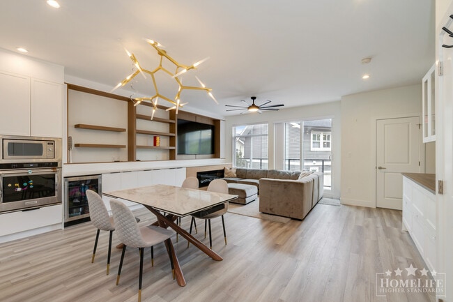 Photo - Modern 3-Bedroom Townhome in the Heart of ... Unit 20