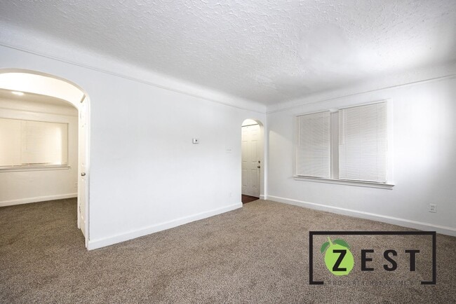 Photo - OPEN HOUSE- 12/23! 4PM-4:30PM! Beautiful 3 BED 1 BATH!