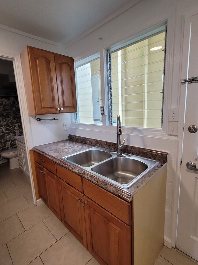 Photo - 525 Unidad B