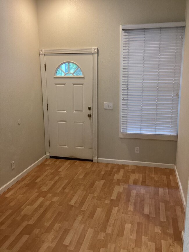 Photo - 321-323 U Street Unit 323 U Street