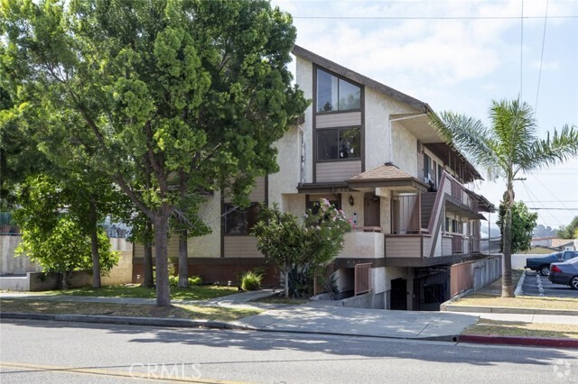 Building Photo - 632 E Harvard St Unit 1 Rental