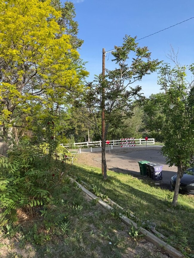 Photo - 4140 W Ellsworth Ave Unit B