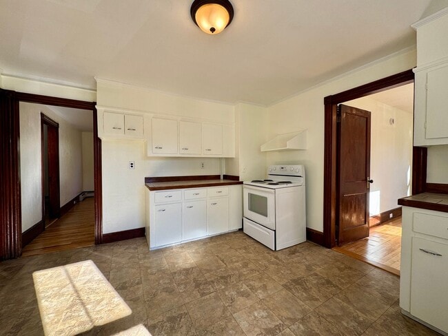 Photo - 187-189 Rochester Street Unit 187 #1