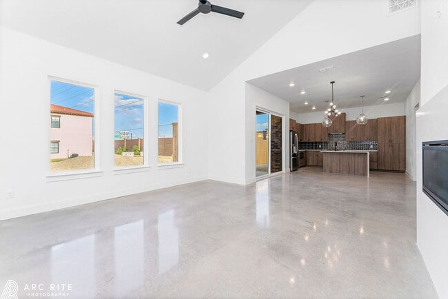 Photo - Pre-Leasing Fall of 2026!! Luxury Homes!!