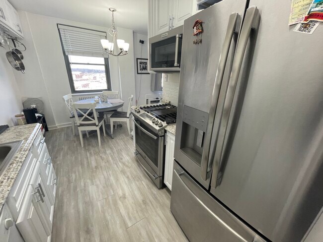 Kitchen - 2601 Pennsylvania Ave Condo Unit 1029