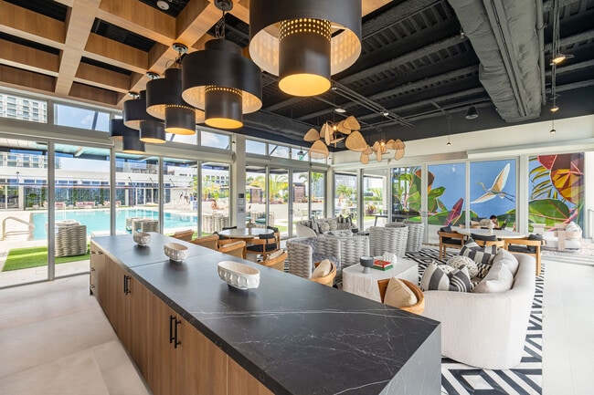 Photo - Cortland Midtown Miami