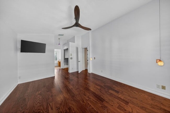 Photo - 9121 Paragon Way