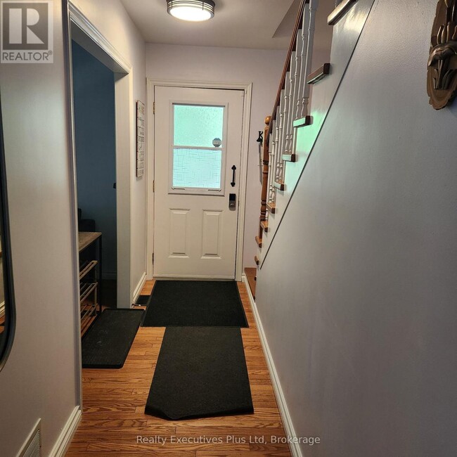 Photo - 21 Ivy Ln
