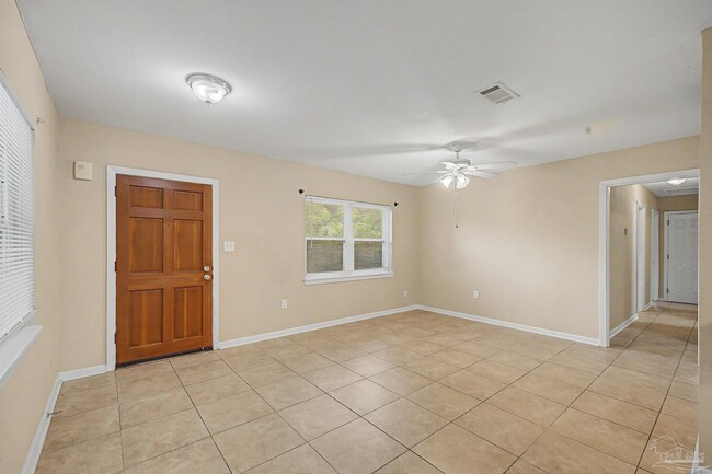 560 N 72nd Ave