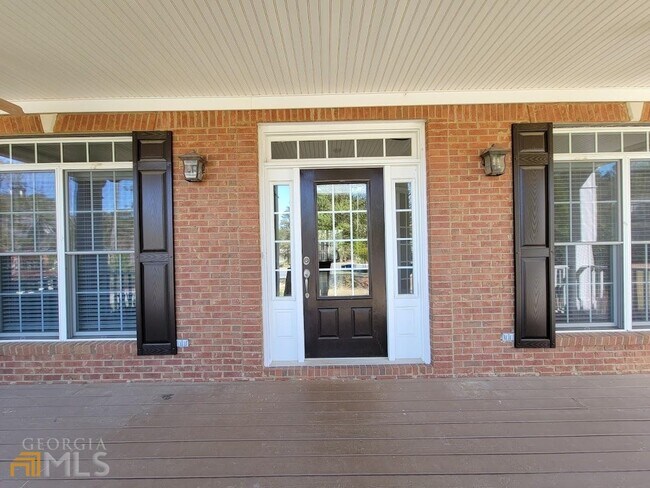 Photo - 125 Farmington Dr