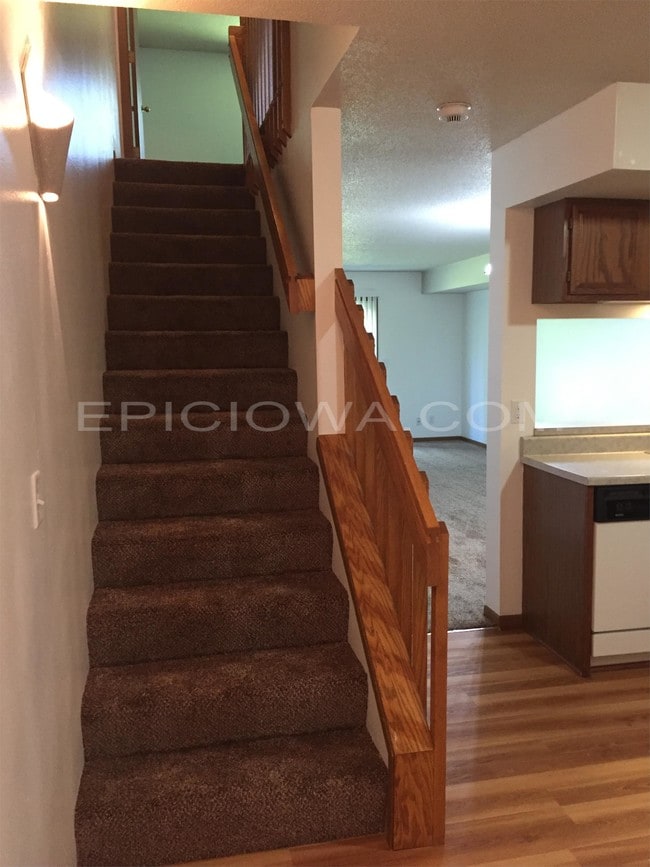 Photo - 1320 Daleview Dr