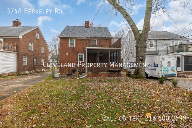Photo - 3748 Berkeley Rd