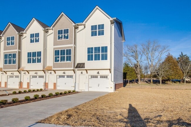 Photo - Townhome in Chapel Hill