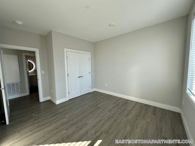 Photo - 656 Saratoga St Unidad 308