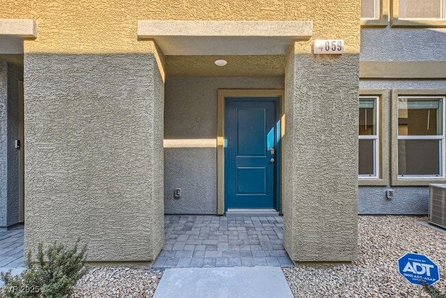 Photo - 4859 Wine Rdg Ave