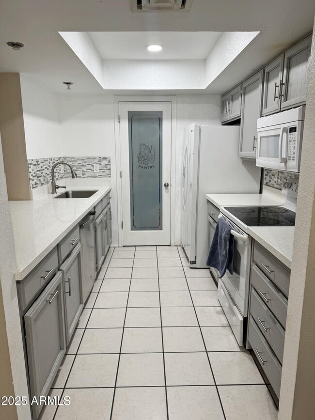 Photo - 222 W Brown Rd