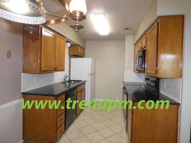 Photo - 412 Asbury Dr