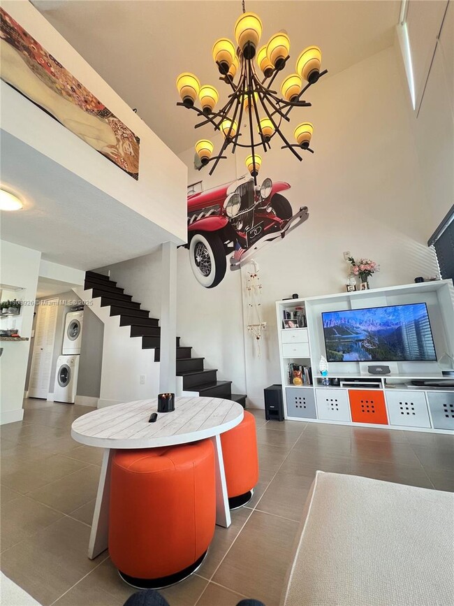 Photo - 498 SW 2nd St Unidad 201