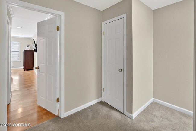 Photo - 285 Longwood Dr