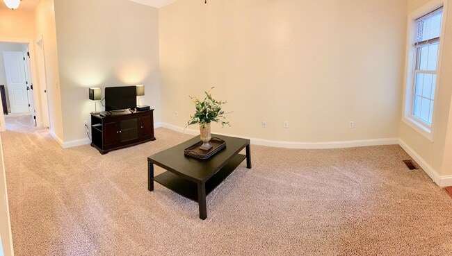 Photo - 404 Treyson Ln Unit 404