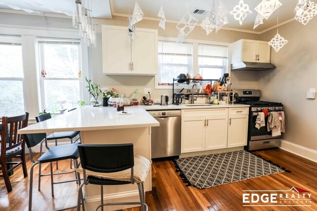 Photo - 10 Donnybrook Rd