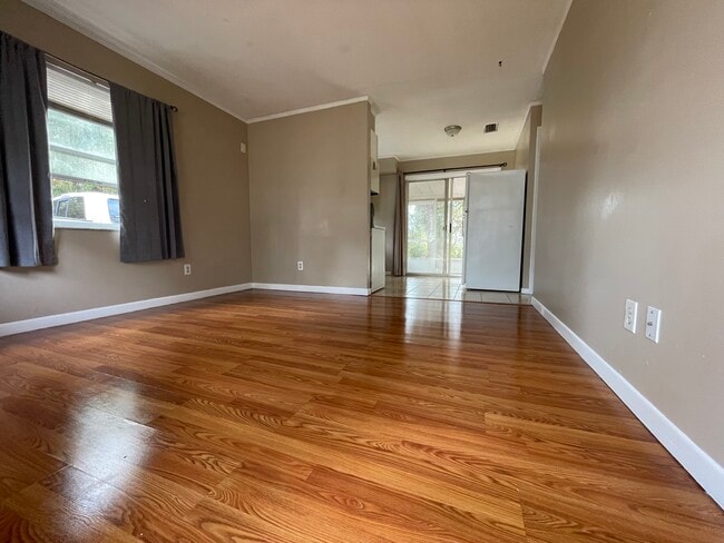 Photo - 1127 Jones Ave Unidad 1127