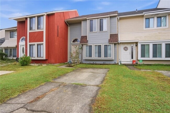 Photo - 710 Waters Dr