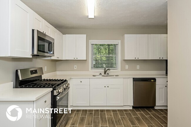 Photo - 410 Burke Cir