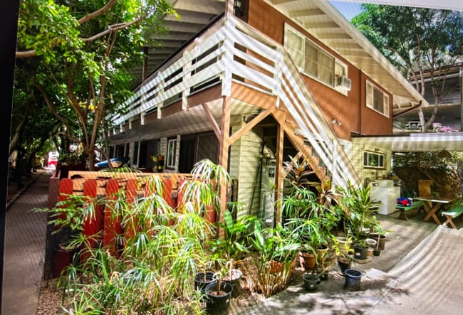 Building Photo - 423 Kaiolu St