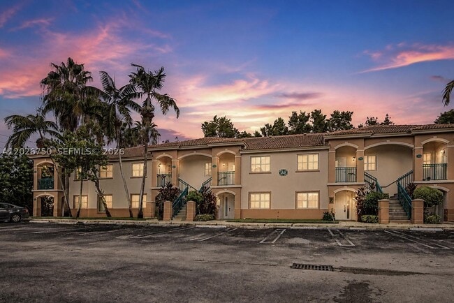 1241 SE 29th St Unit 203-27