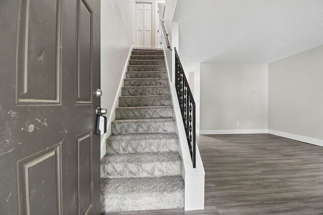 Photo - 1385 Country Side Dr Unidad 1385A