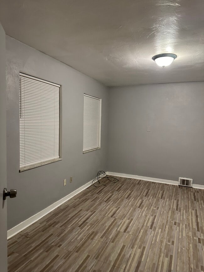 Photo - 28 Mayflower St Unit 28 Mayflower St