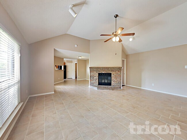 Photo - 1734 Windmill Ln