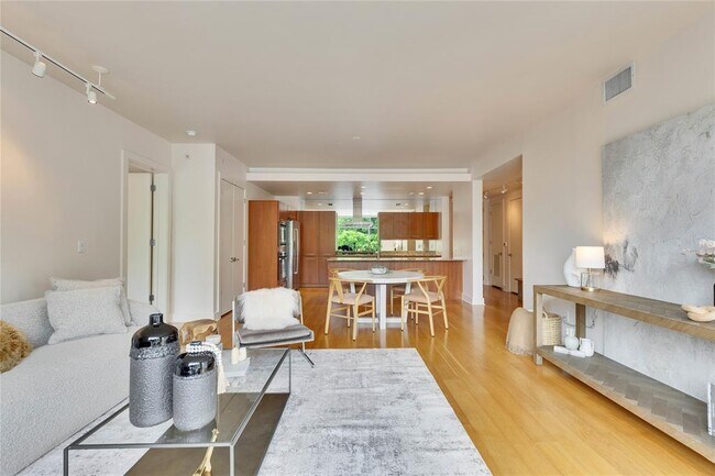 Photo - 210 Lee Barton Dr Unit 308