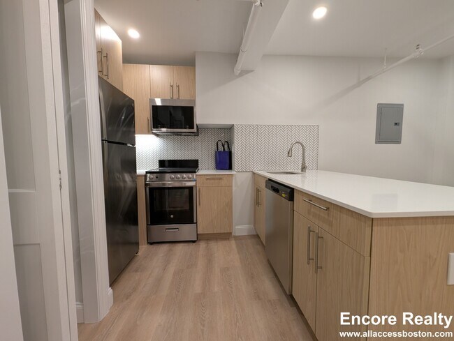 Photo - 8 Joy St Unit 1