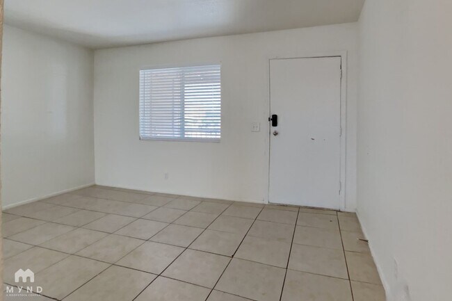 Photo - 6657 W Ocotillo Rd Unit 201