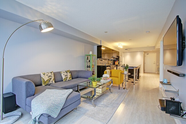 Photo - 19 Singer Ct