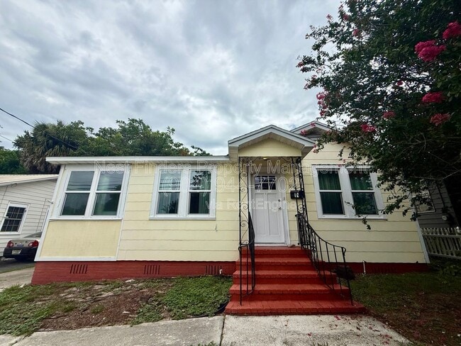 Photo - 5143 Palmer Ave