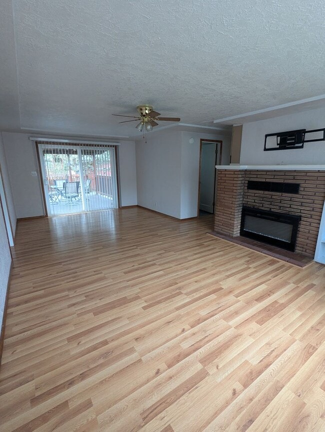 Photo - Corner lot 3 bd 1 bt